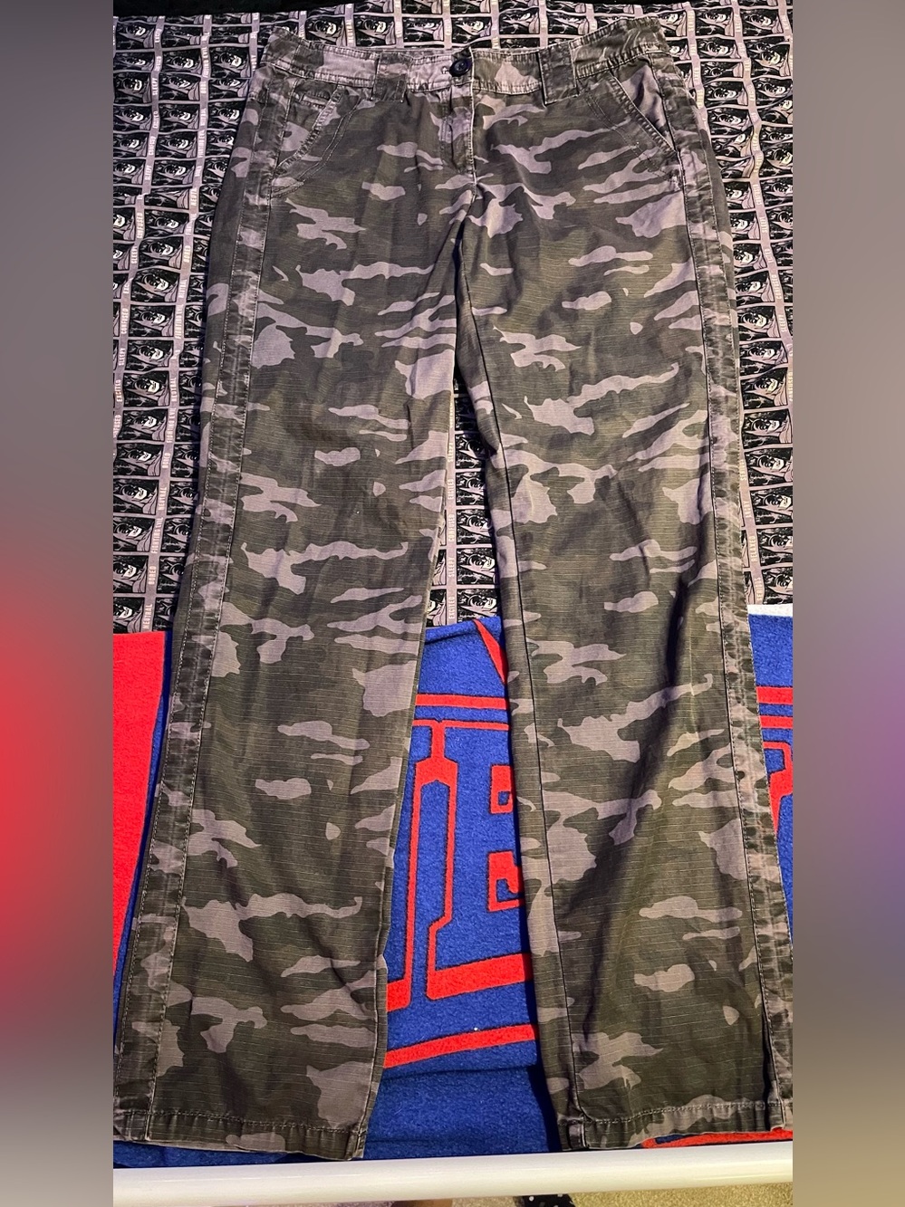 Y2K NWOT J. Crew Women’s Olive Green Camouflage Cargo Pants